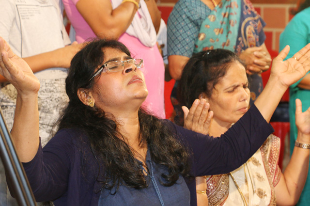 Hundreds Flocked to Anointing Prayer held by Grace Ministry in Mangalore at Prayer Center in Valachil on Friday, Jan 26th, 2018. Also, Life changing testimonies of many of the individuals created a major impact. 